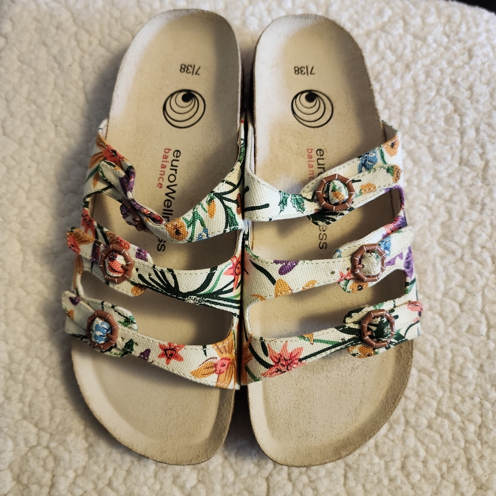 EuroWellness Balance triple strap floral canvas sandals SIZE 7 US 38 EU - Picture 2 of 8